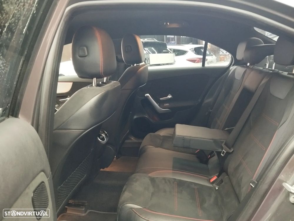 Mercedes-Benz A 180 Limousine d AMG Line Aut. - 14