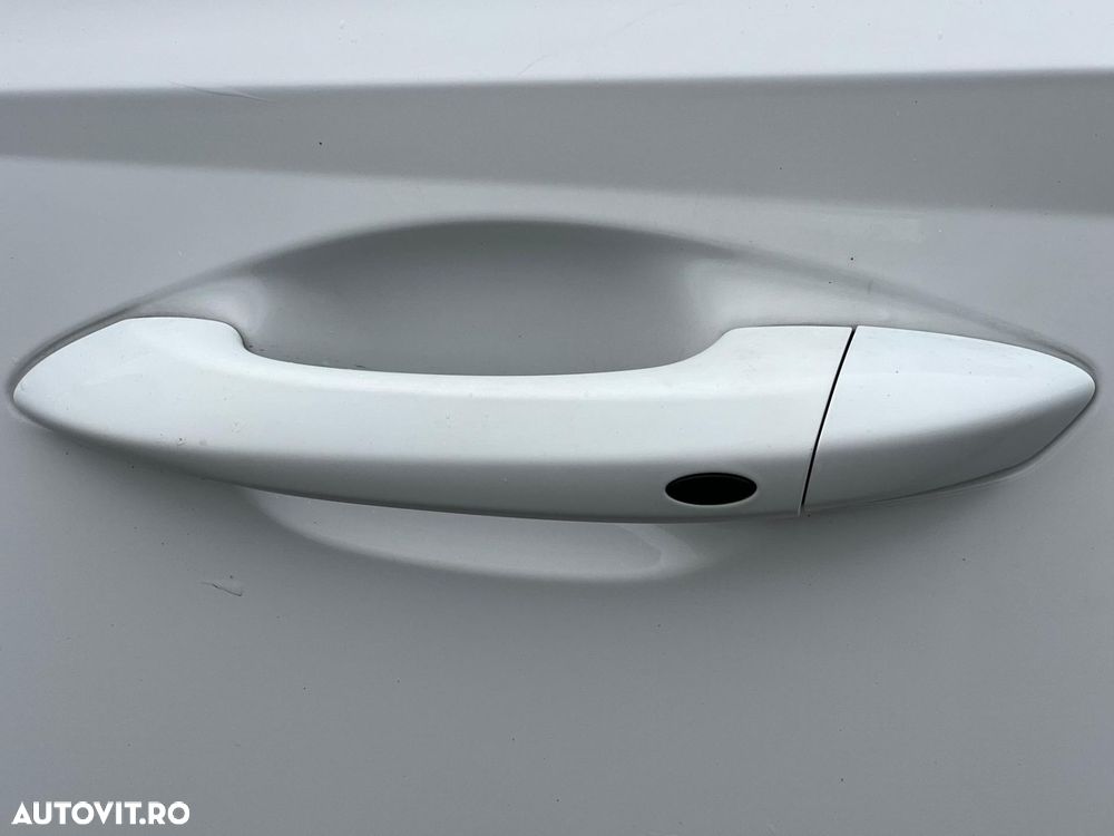 Hyundai Tucson 1.6 l 215 CP 4WD 6AT HEV Luxury - 9