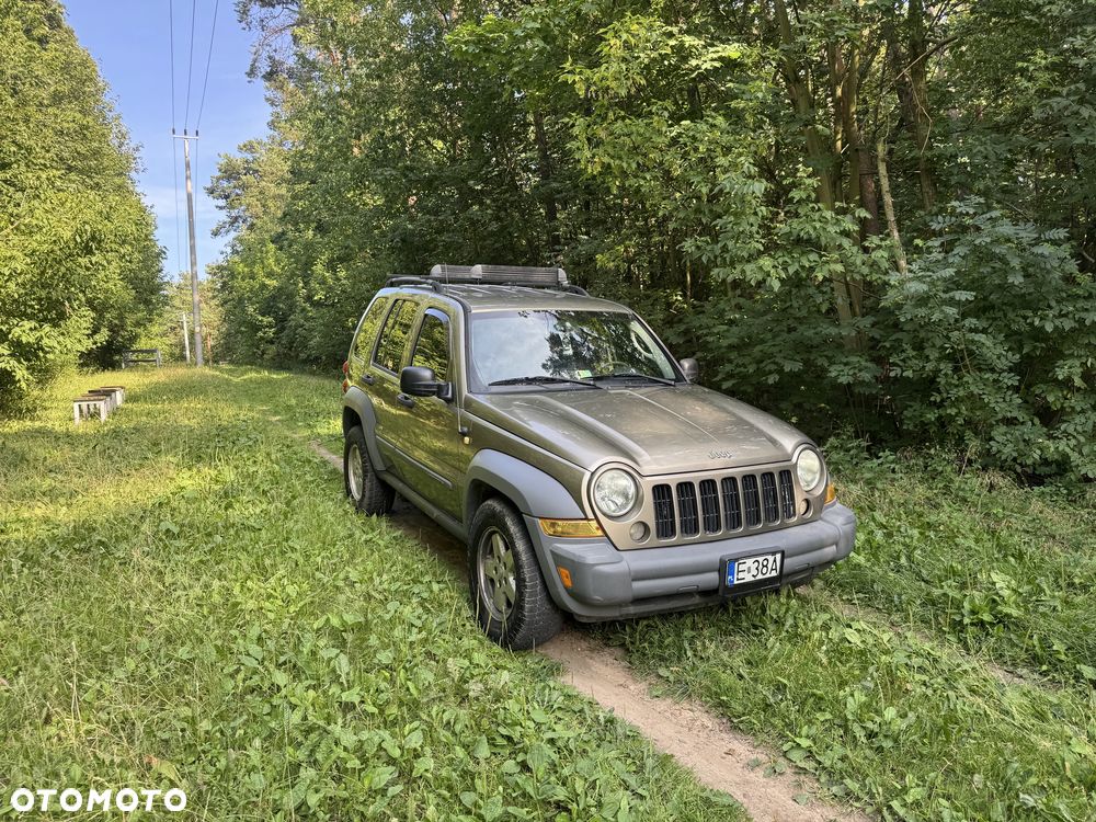 Jeep Cherokee - 1