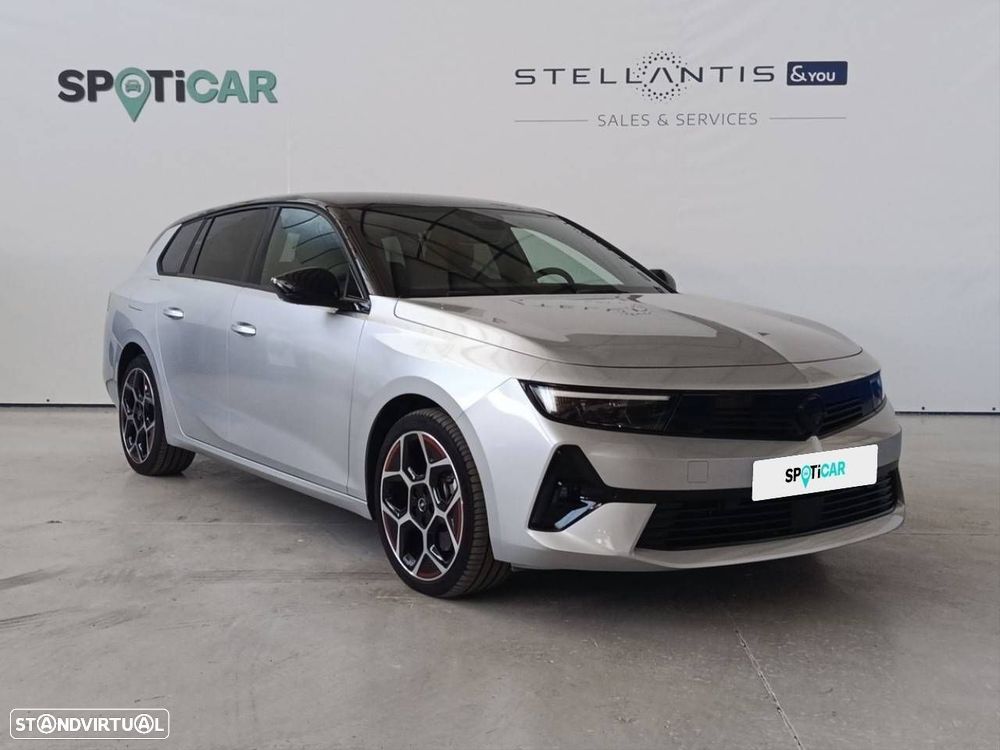 Opel Astra Sports Tourer - 3
