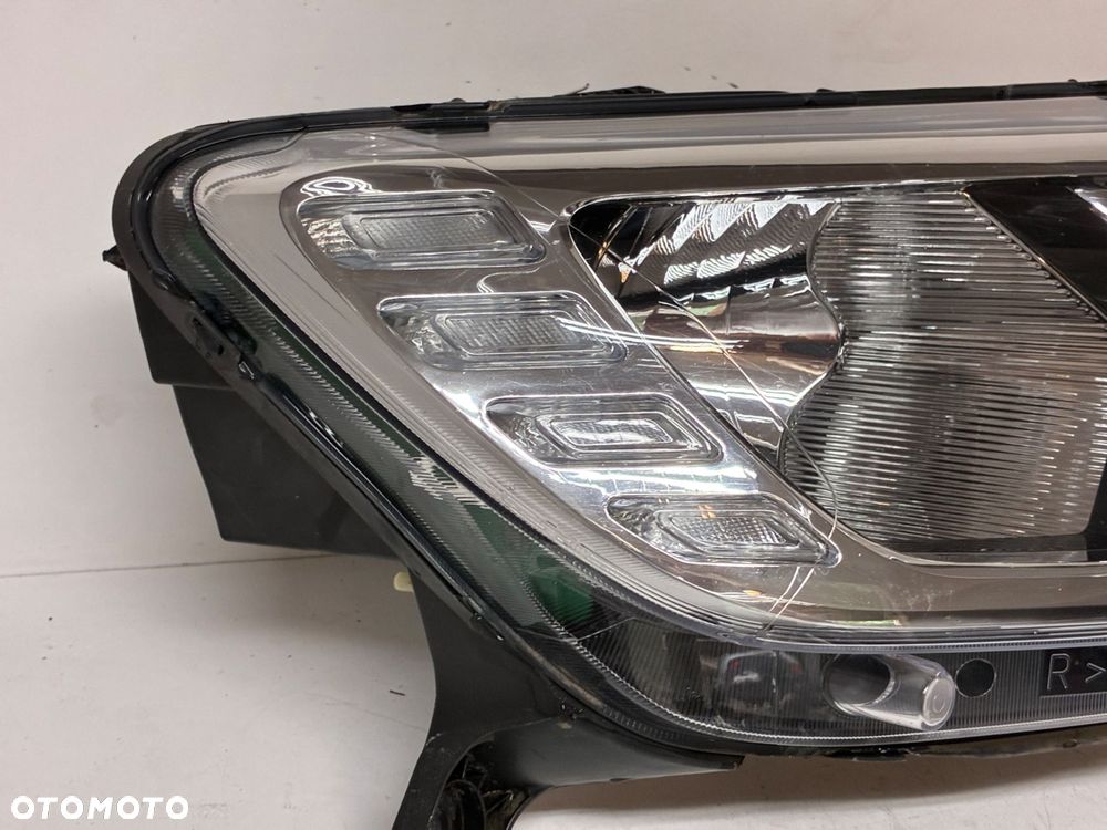 DACIA LOGAN MK2 II LIFT 2018 LAMPA PRZÓD PRZEDNIA PRAWA  LED EU 260105925R - 4