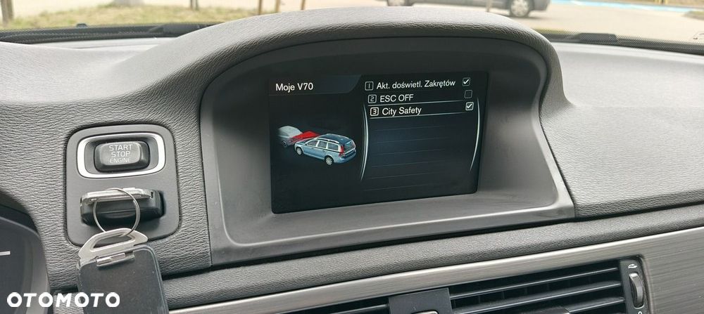 Volvo V70 D3 Momentum - 20