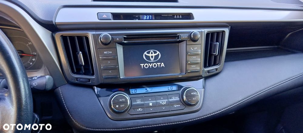 Toyota RAV4 2.0 D-4D Prestige - 31