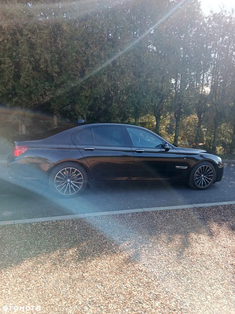 BMW Seria 7 740d xDrive - 6