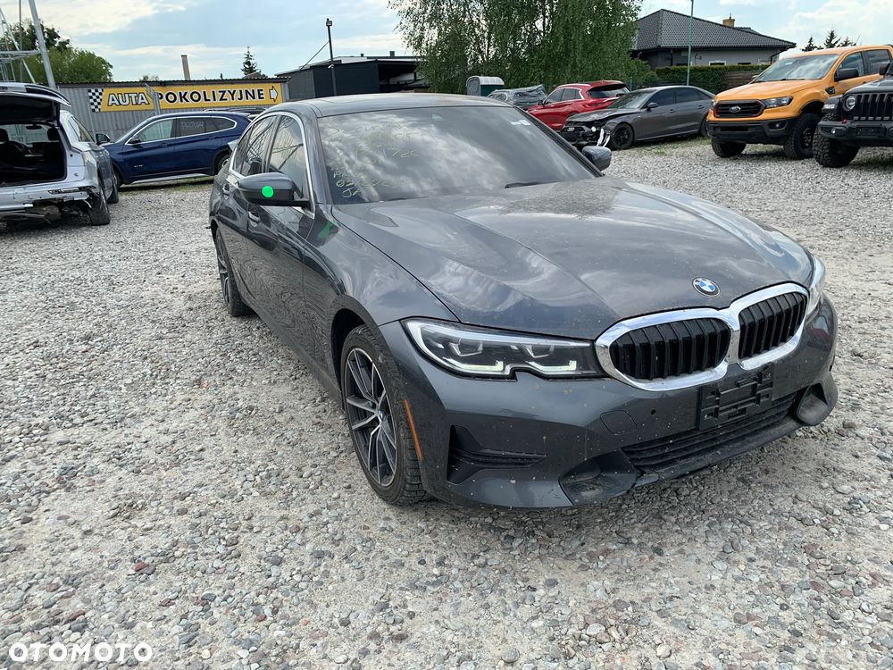 BMW Seria 3 330i xDrive - 5