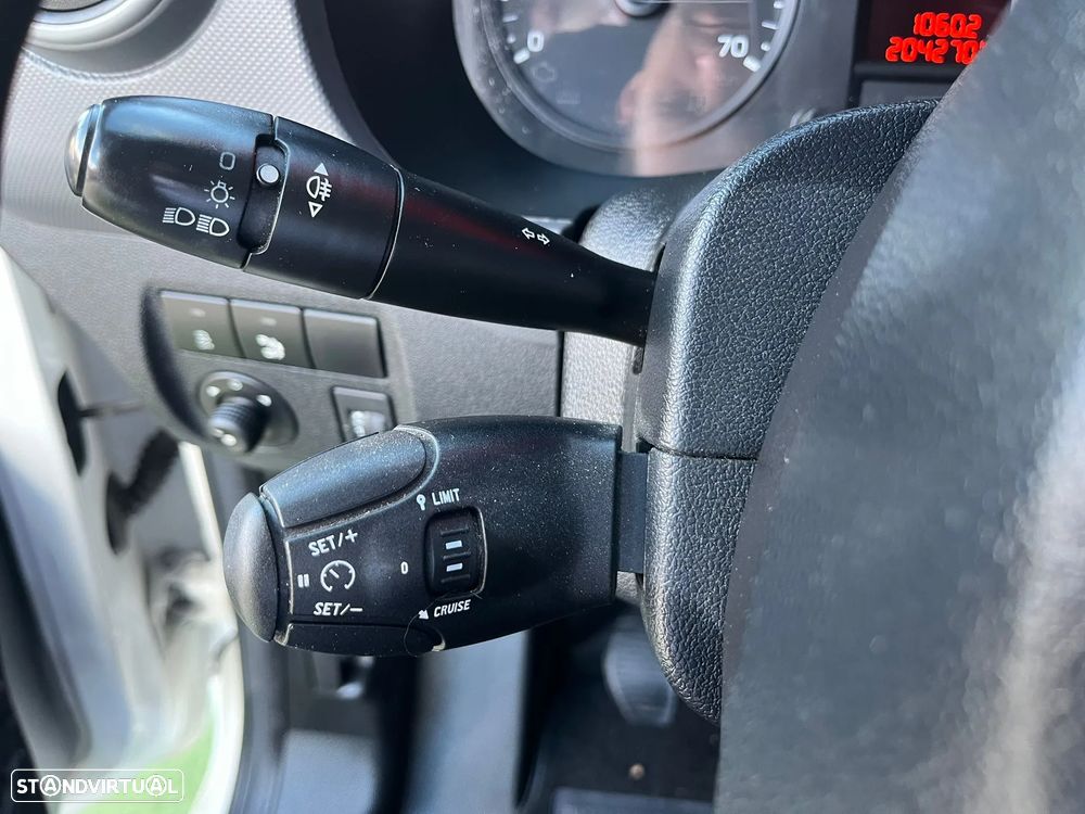 Citroën Berlingo 1.6 HDI | 3 Lug. | GPS - 17