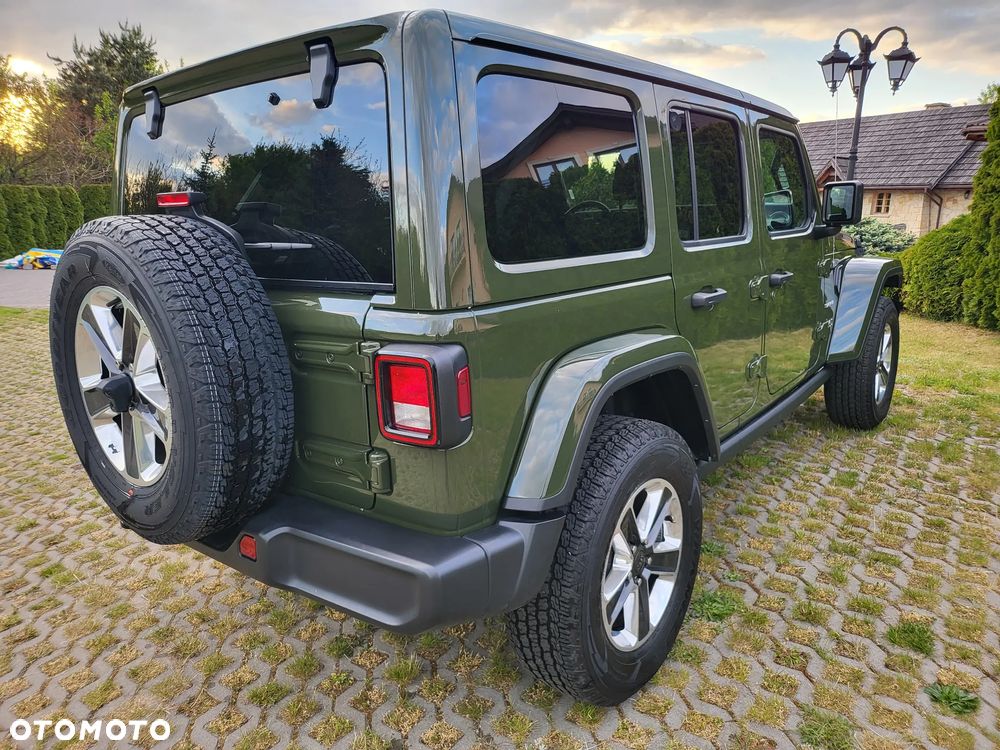 Jeep Wrangler - 11