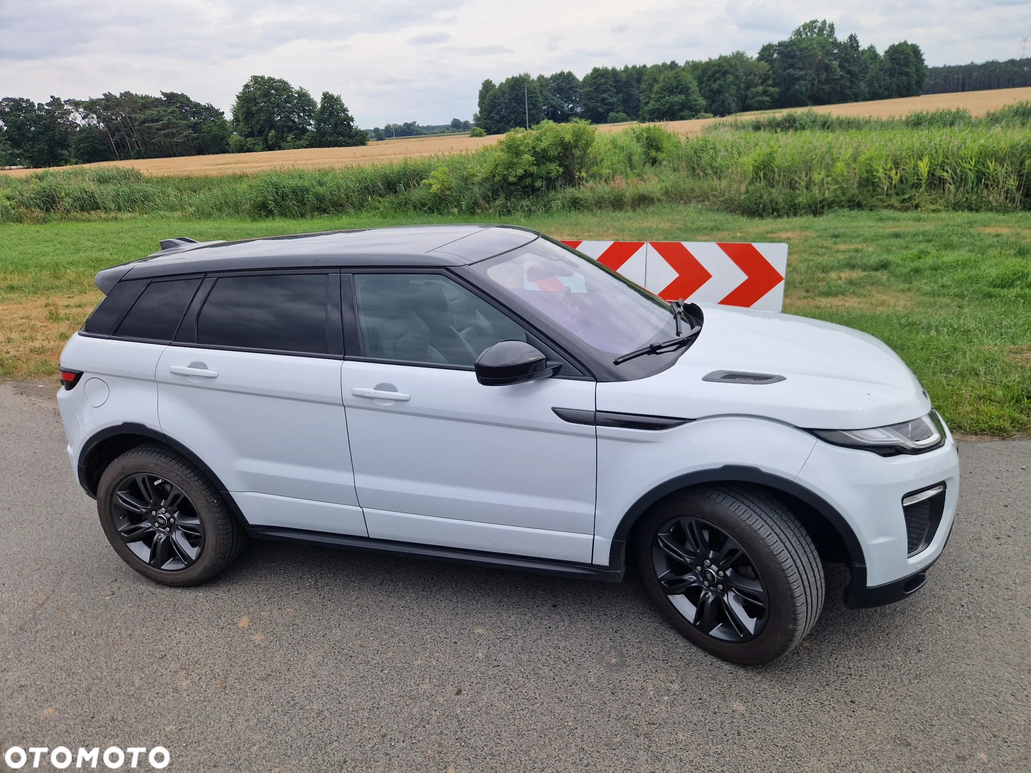 Land Rover Range Rover Evoque - 13
