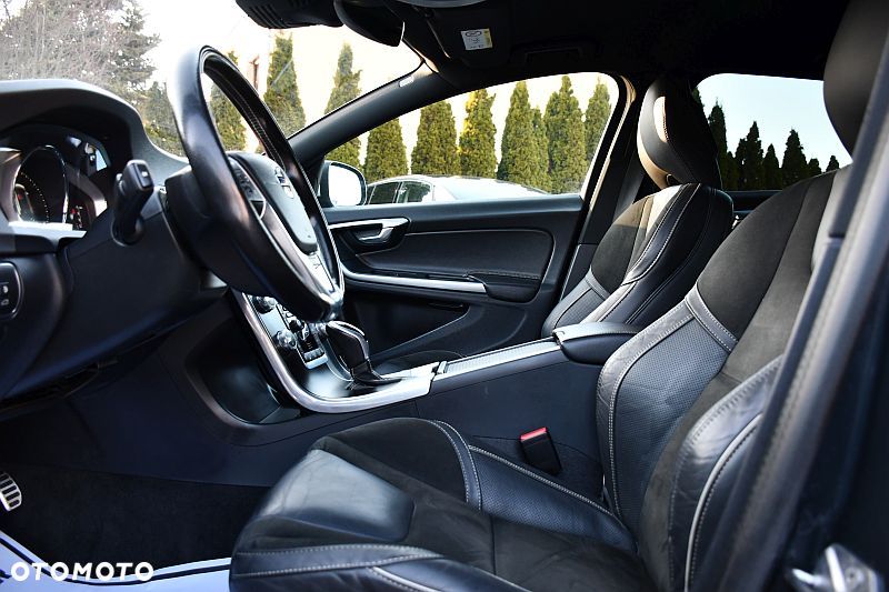 Volvo V60 D4 Geartronic RDesign - 10
