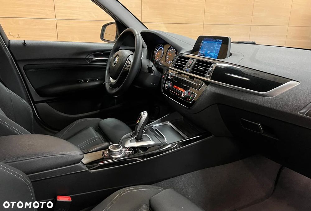BMW Seria 1 118i GPF Sport Line - 7