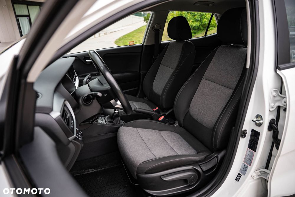 Kia Stonic 1.2 L - 13