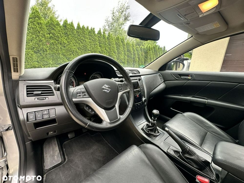 Suzuki Kizashi - 12