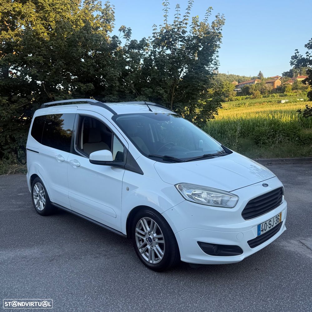 Ford Tourneo Courier 1.5 TDCi Titanium - 1