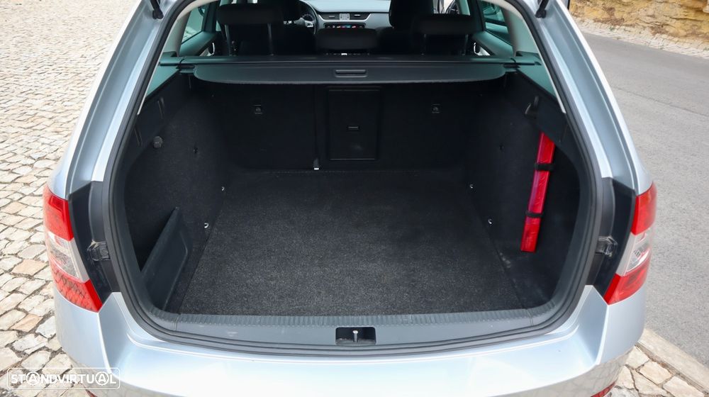 Skoda Octavia Break 1.6 TDi Ambition - 45