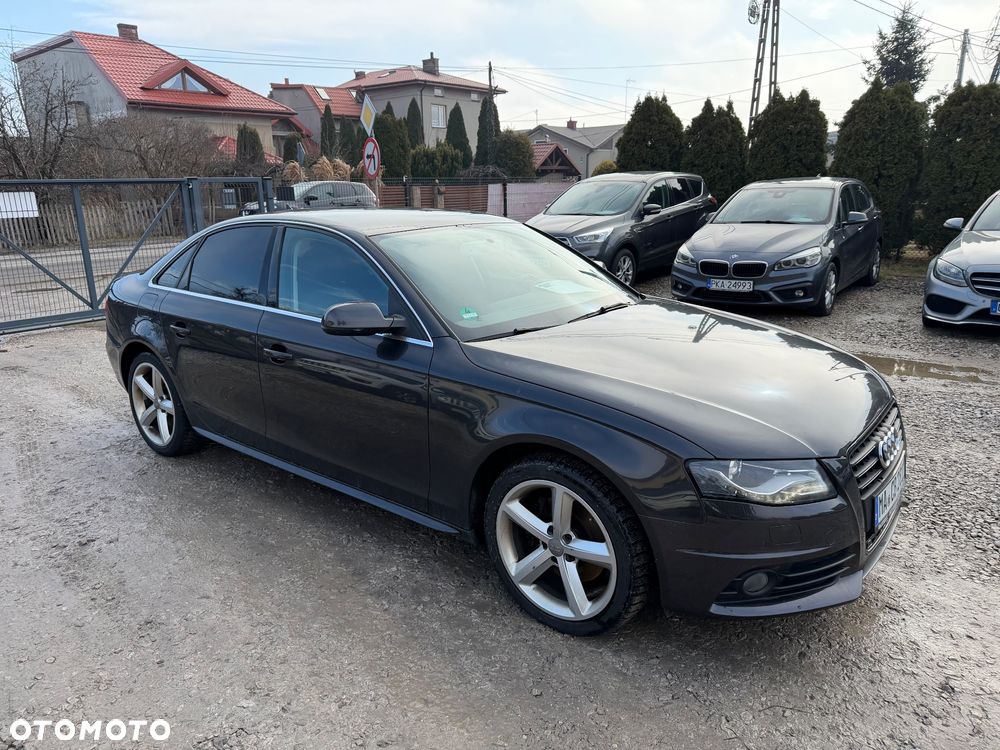Audi A4 Limousine - 18