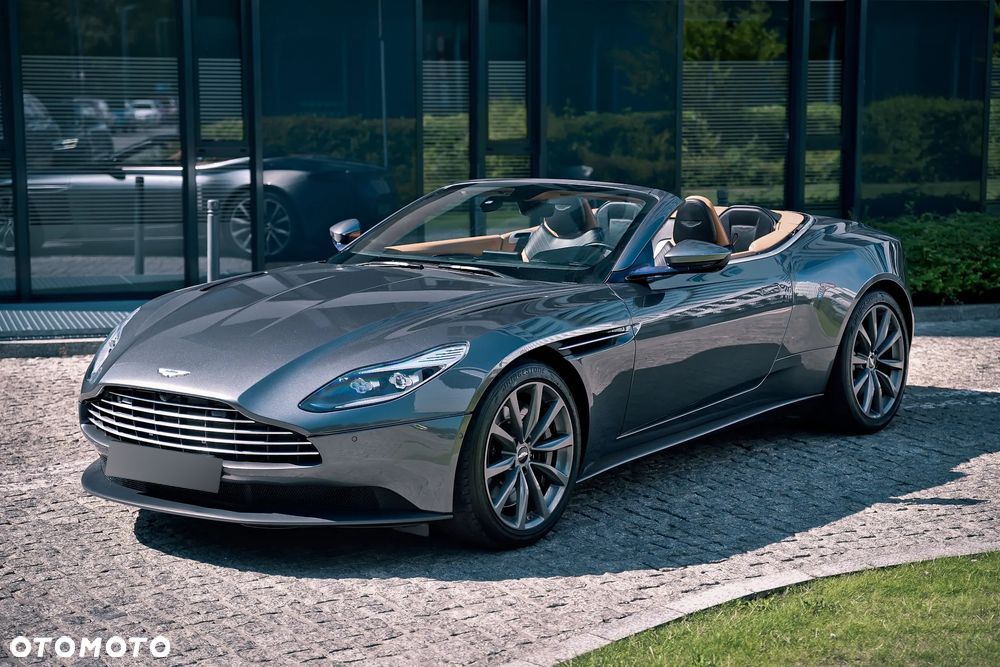 Aston Martin DB11 V8 Volante - 1