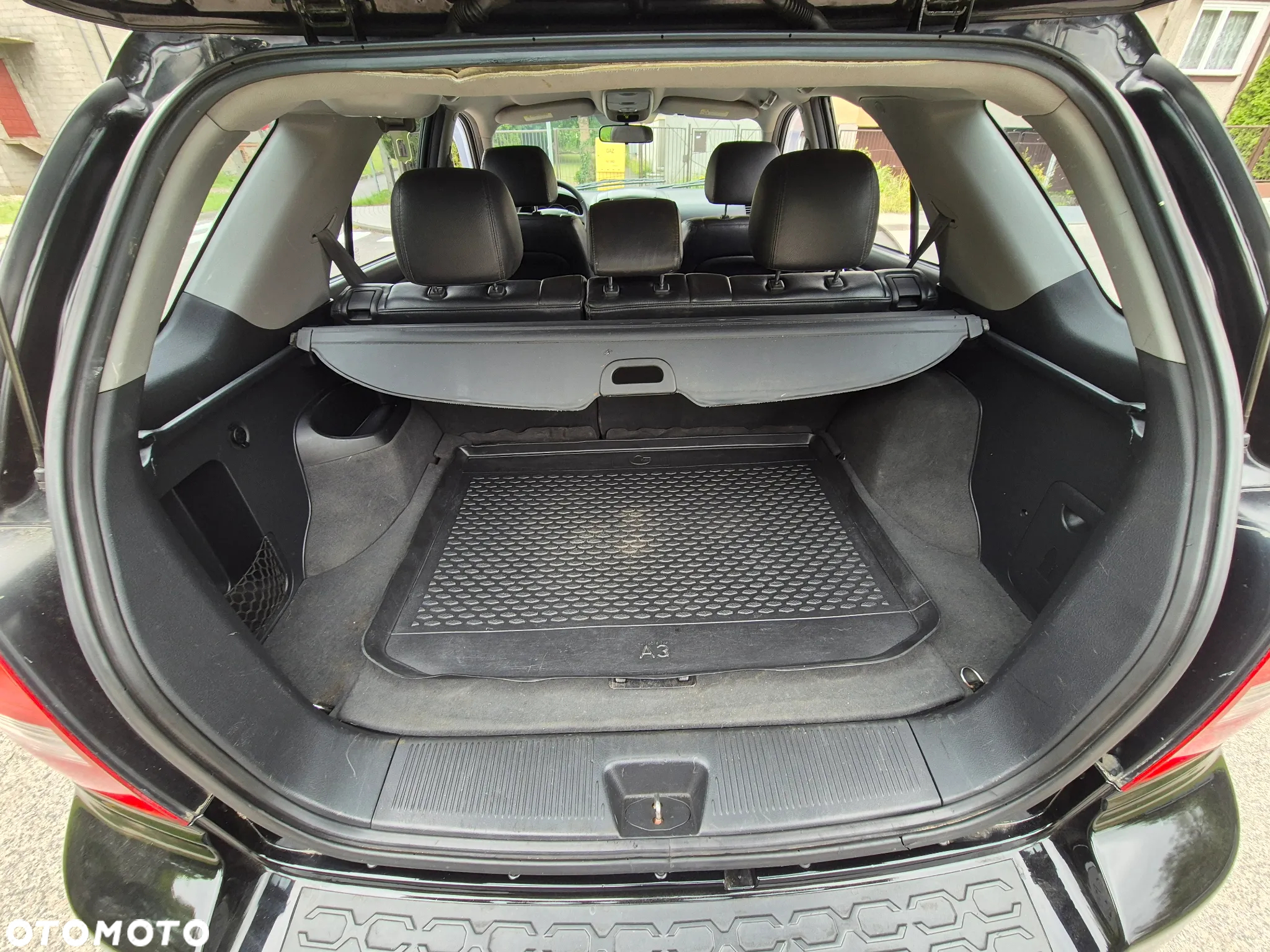 Kia Sorento - 30