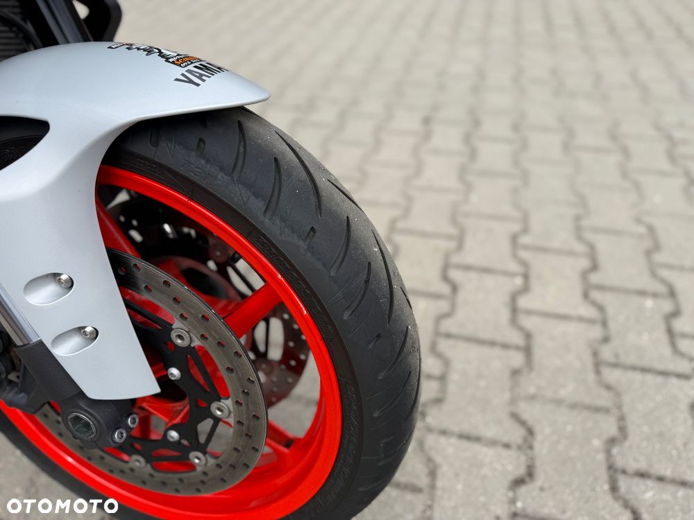Yamaha MT - 7