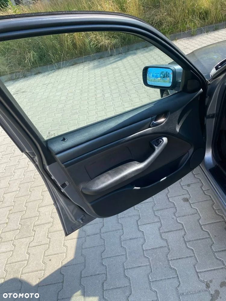 BMW Seria 3 316i - 13