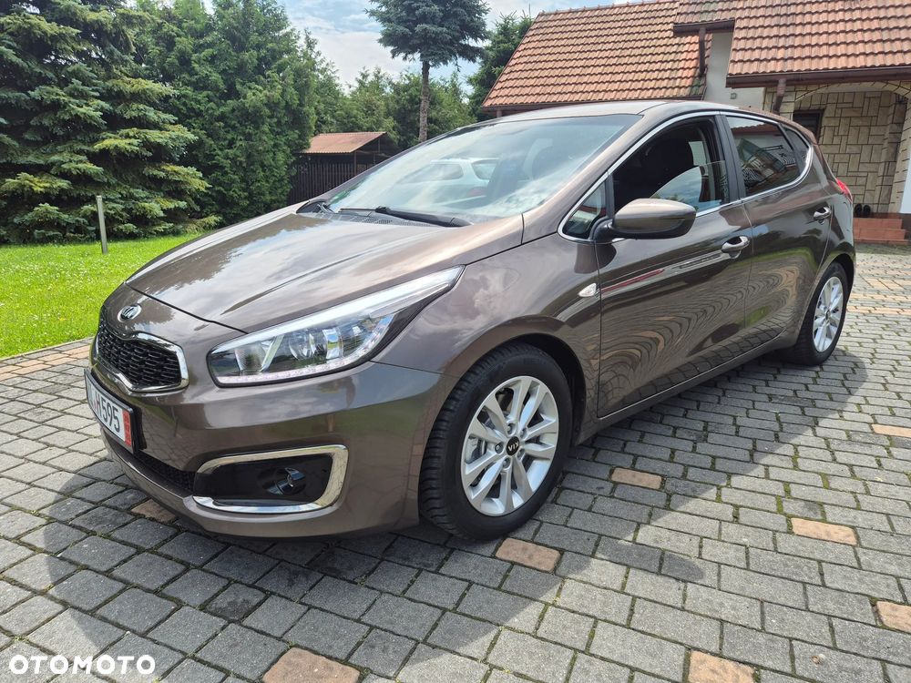 Kia Ceed 1.4 CVVT Dream-Team Edition