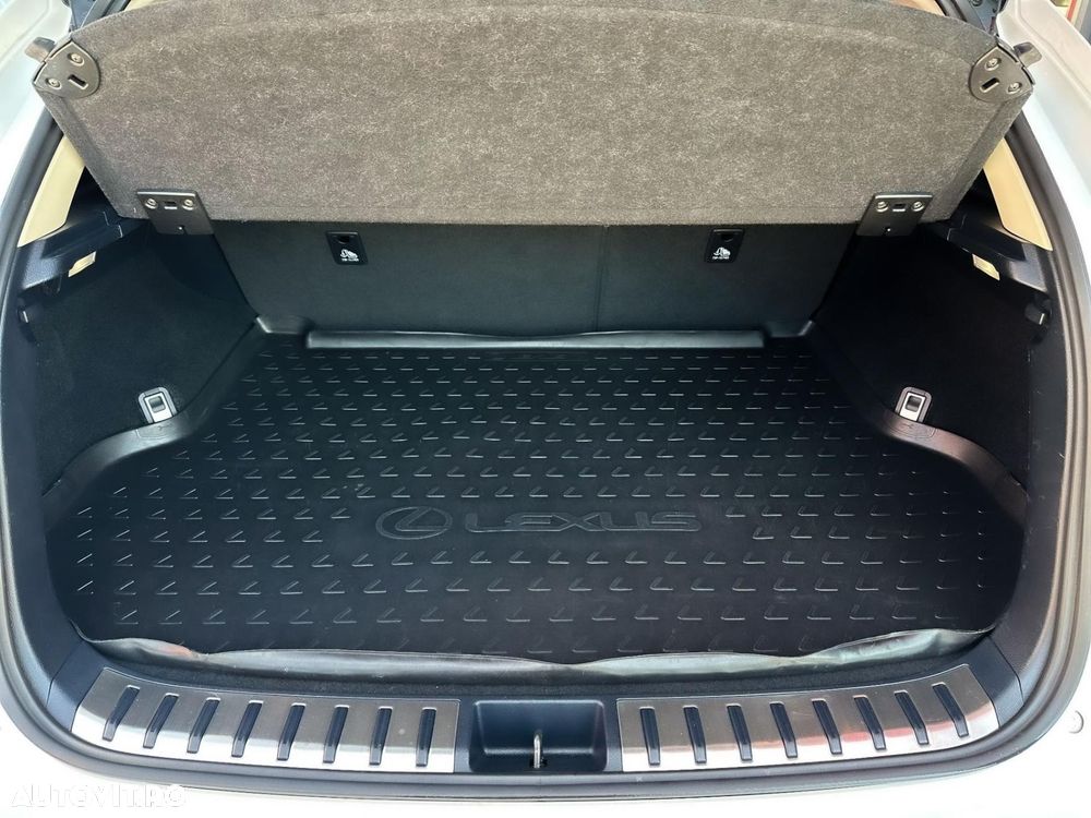 Lexus Seria NX 300h AWD Executive Plus - 18
