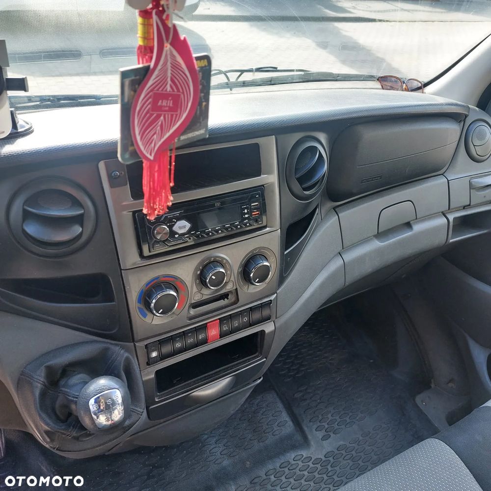Iveco DAILY 35S15V - 11