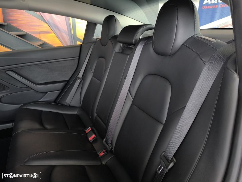 Tesla Model 3 - 18