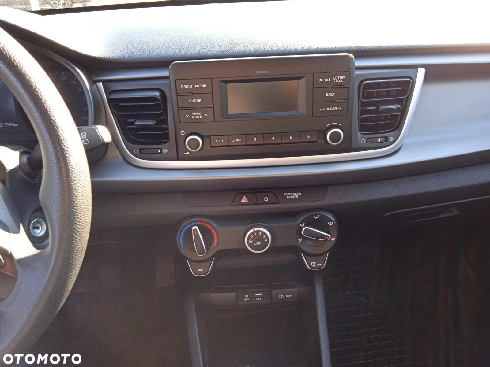 Kia Rio 1.2 M - 10