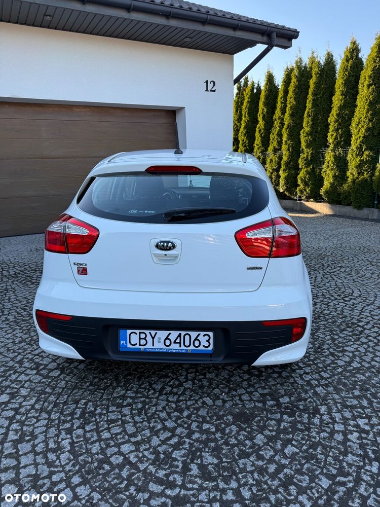 Kia Rio - 8