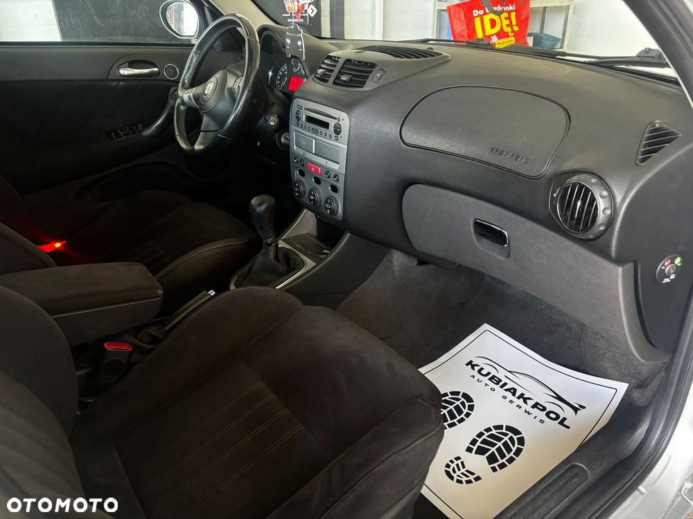 Alfa Romeo 147 1.6 Twin Spark Impression - 4