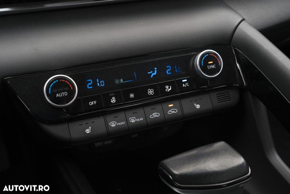Hyundai Elantra - 30