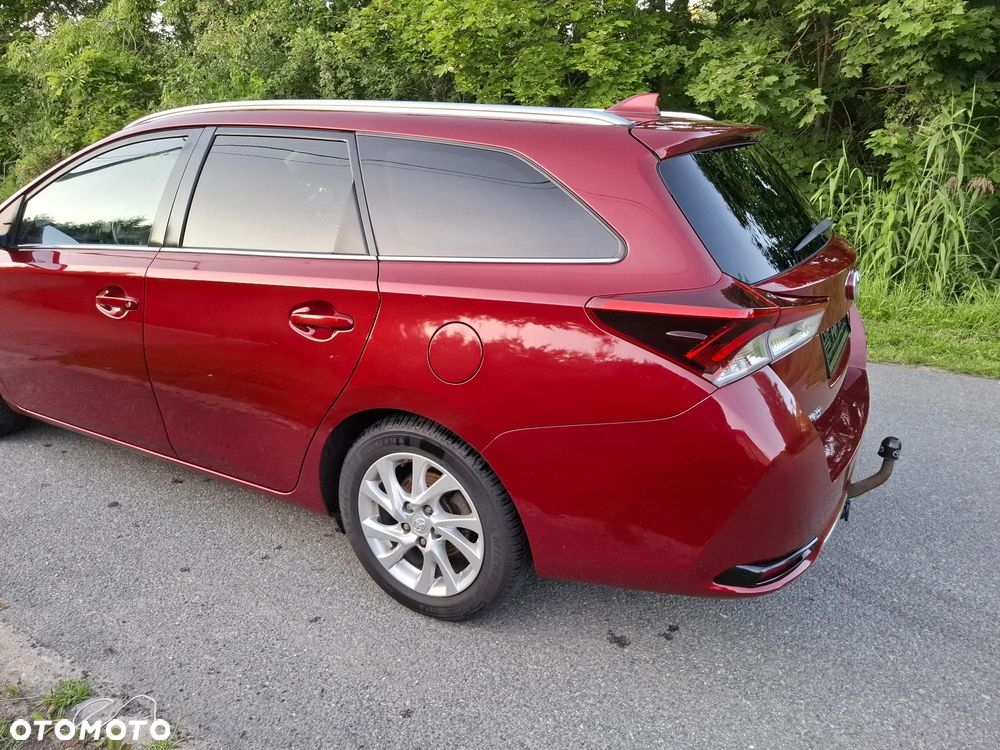 Toyota Auris - 18