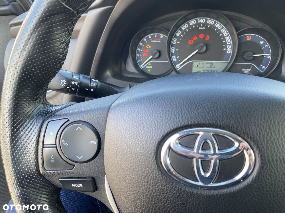 Toyota Auris - 11