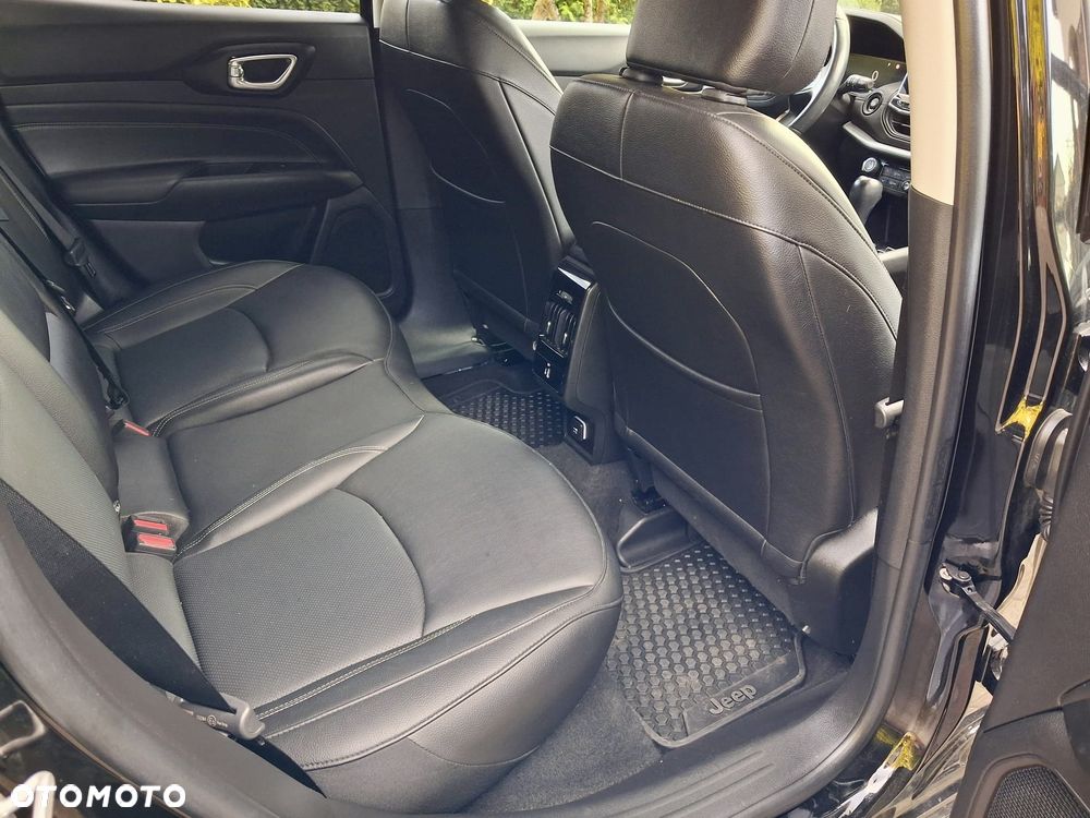 Jeep Compass 1.3 T4 4xe Automatik Summit - 30