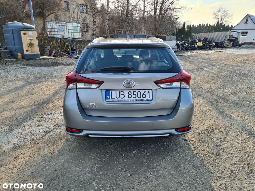 Toyota Auris - 7