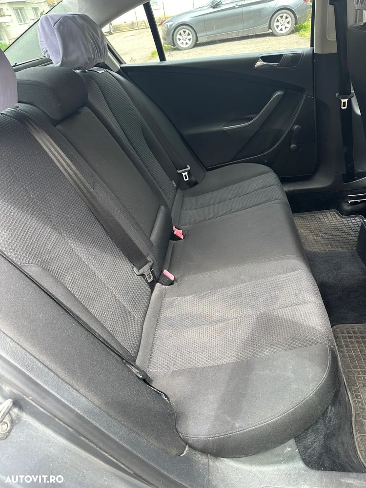 Volkswagen Passat 1.9 TDI Comfortline - 9