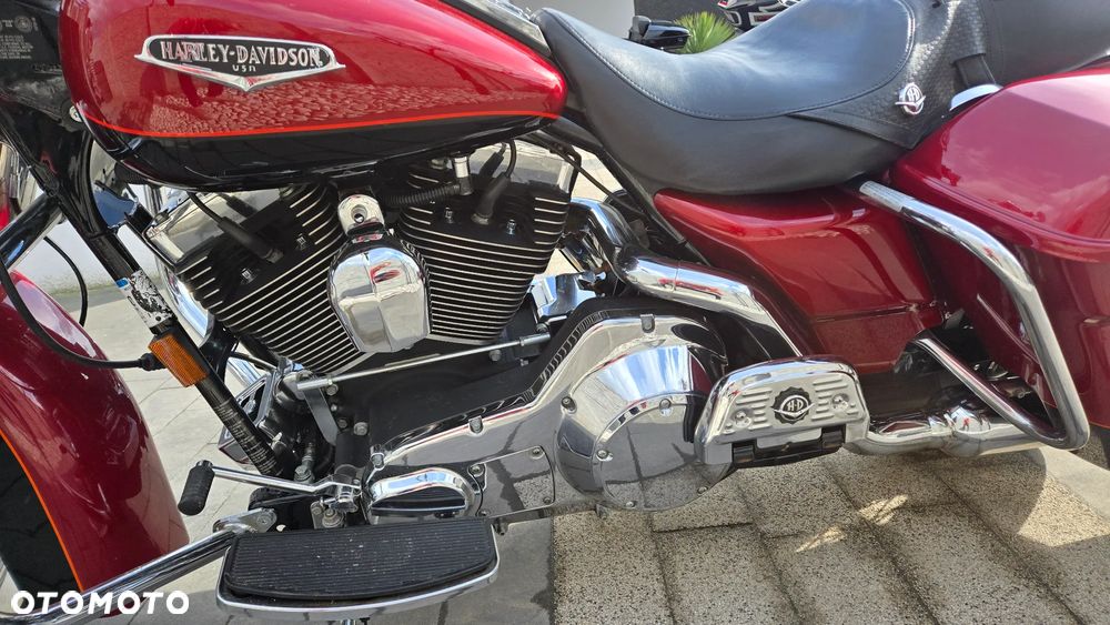 Harley-Davidson Touring Road King - 11