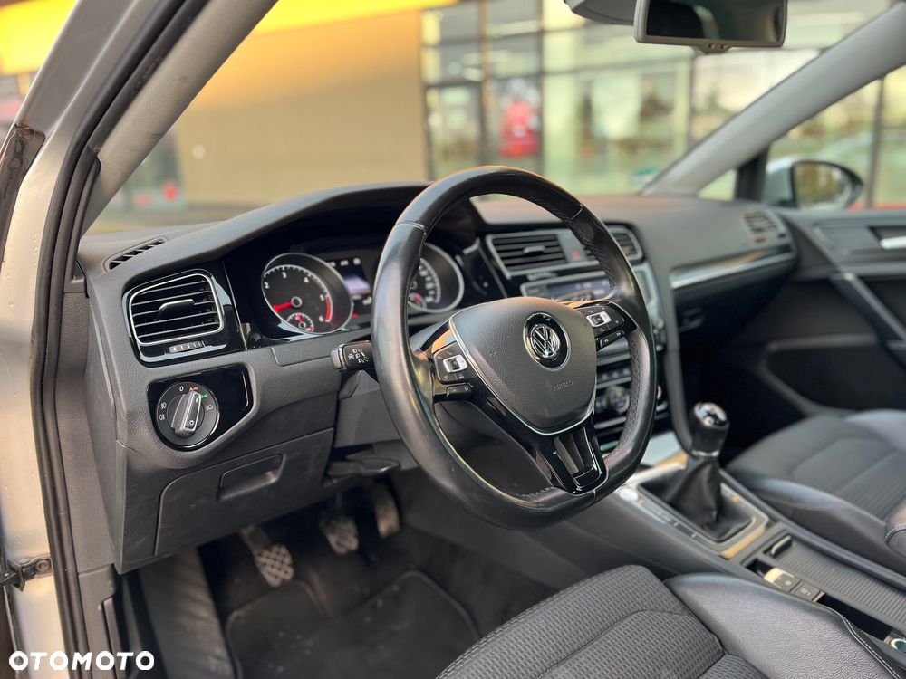 Volkswagen Golf 2.0 BlueTDI Highline - 9