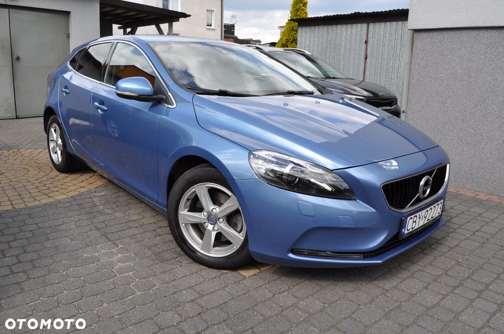 Volvo V40 T2 Momentum - 5