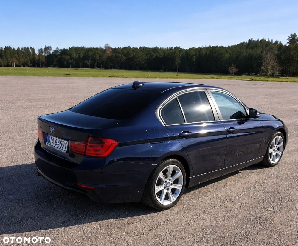 BMW Seria 3 320d - 4