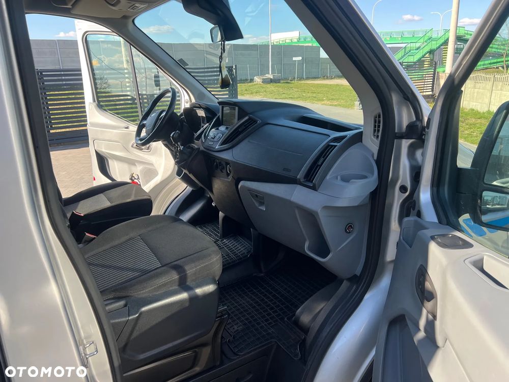 Ford Transit - 21