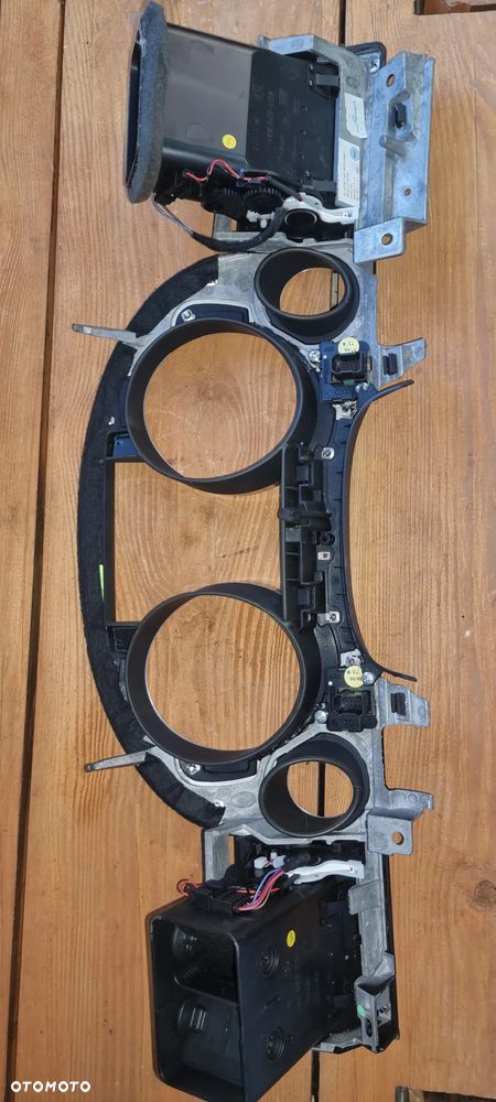 Ramka liczników Audi A8 D3 4E1857115L - drewno - 3