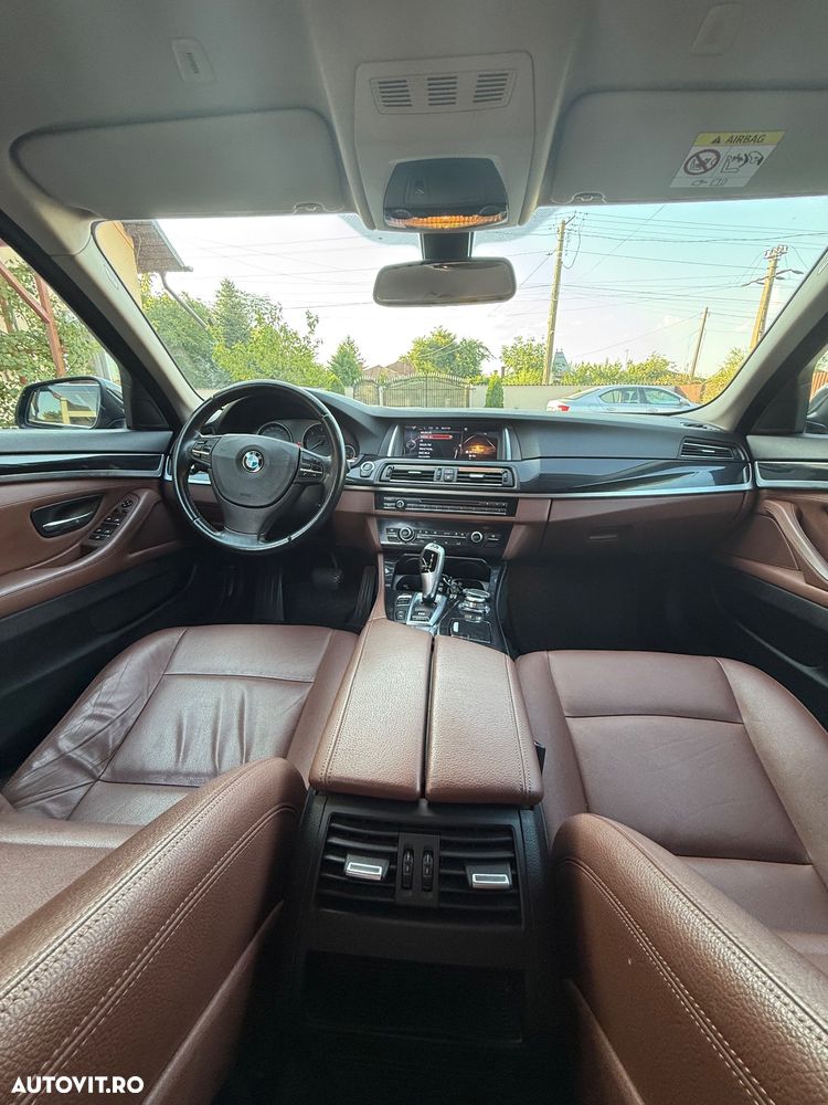 BMW Seria 5 520d xDrive AT - 10