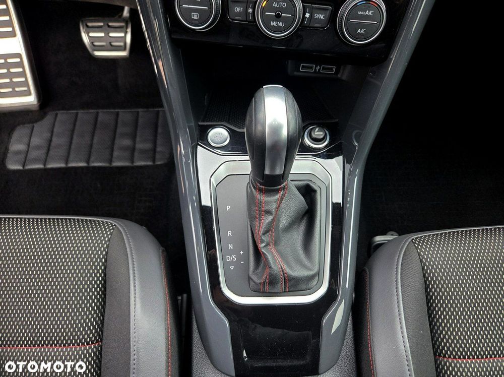 Volkswagen T-Roc 1.5 TSI Style DSG - 21