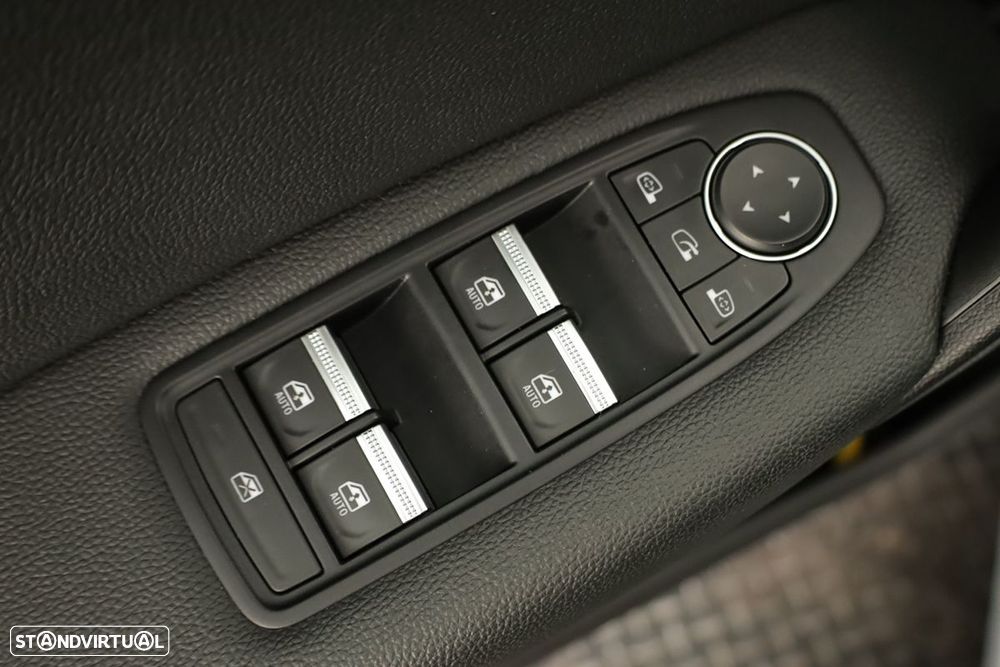 Renault Captur 1.0 TCe Techno Bi-Fuel - 22