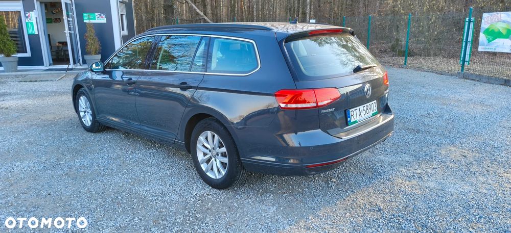Volkswagen Passat 2.0 TDI SCR DSG Comfortline - 3