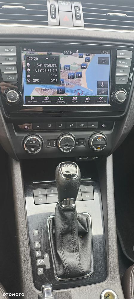 Skoda Octavia 2.0 TDI 4x4 DSG L&K - 22