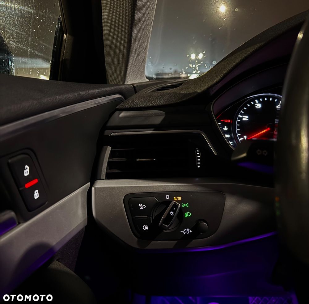 Audi A4 Avant 2.0 TDI S tronic - 20
