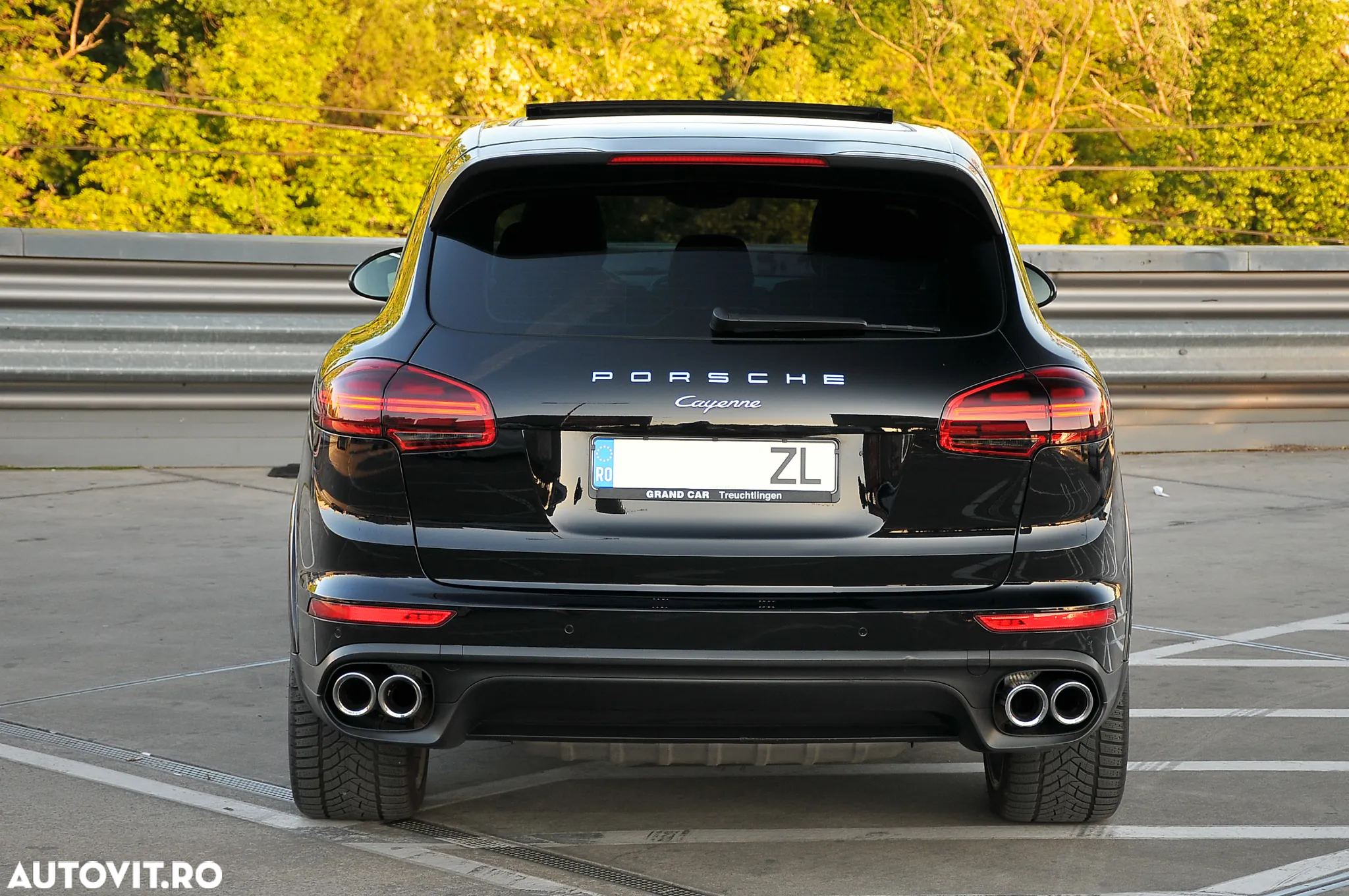 Porsche Cayenne Diesel Platinum Edition - 10