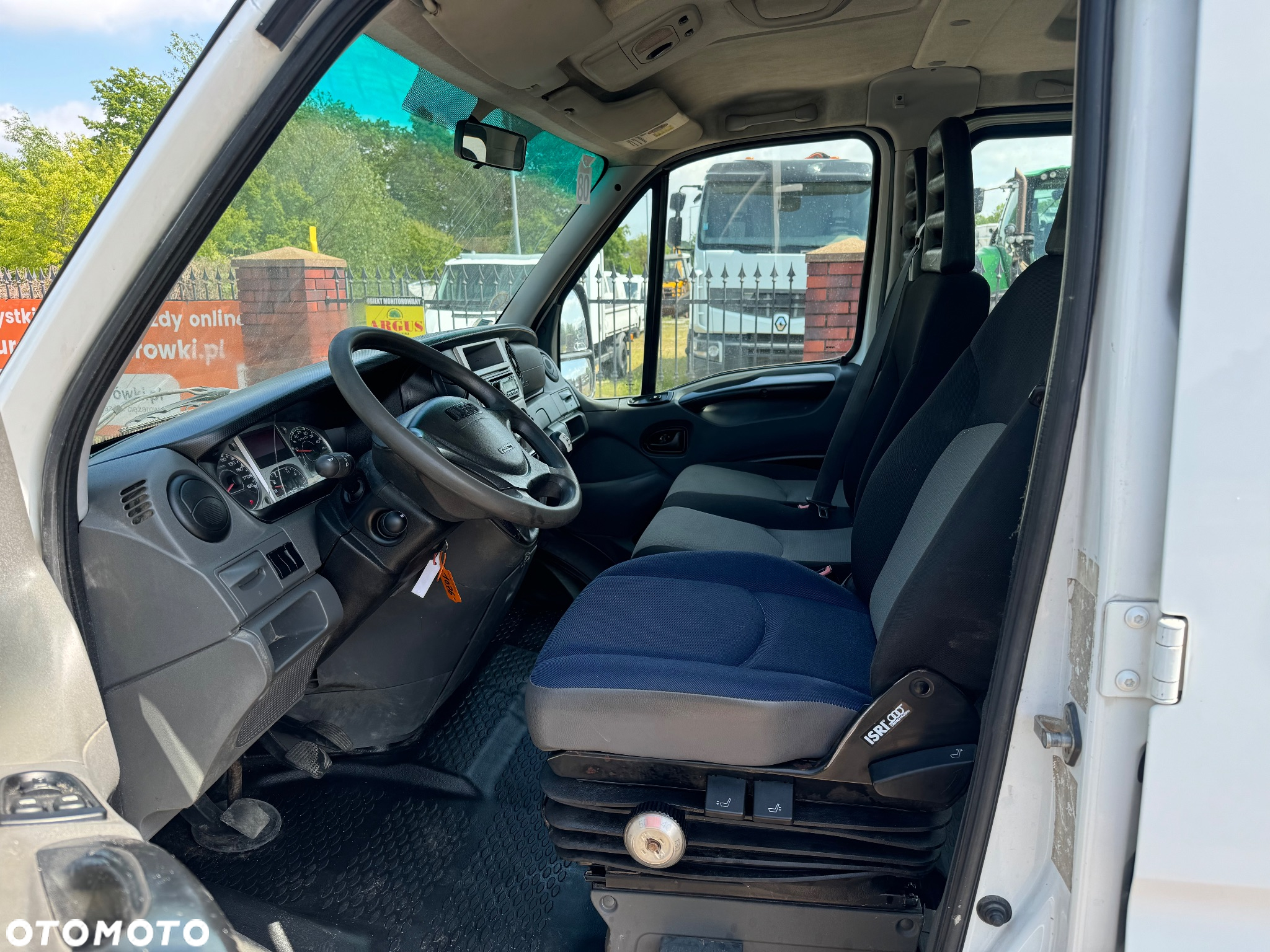 Iveco 35c13 - 14